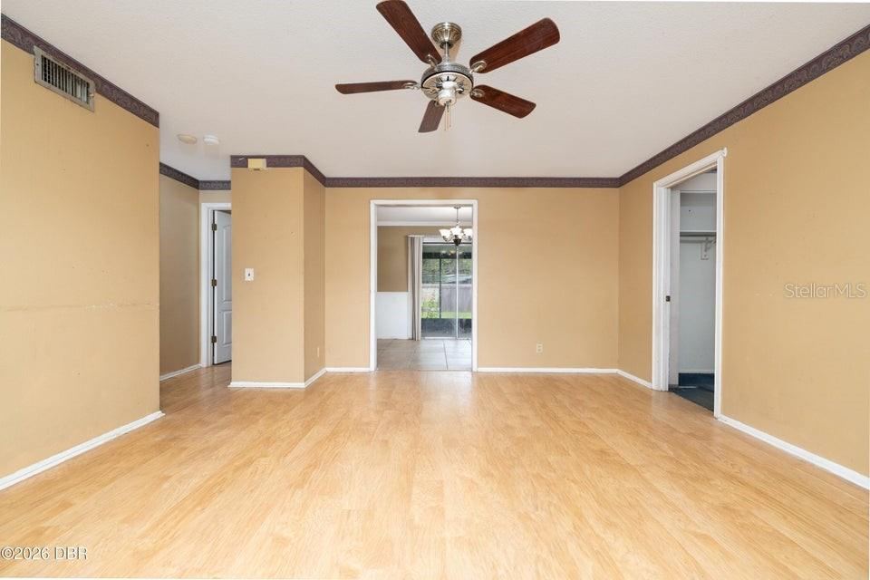 Photo 9 of 20