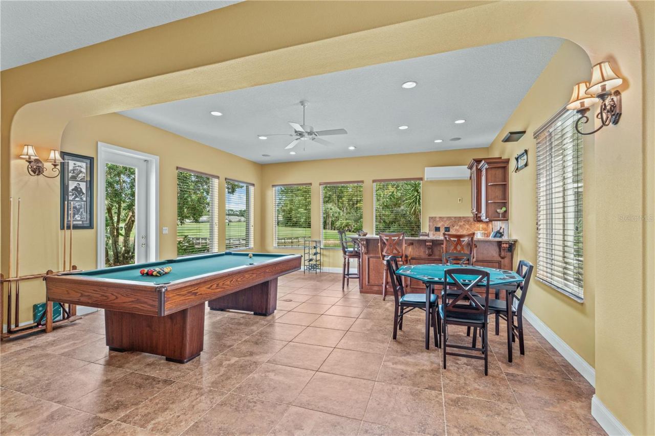 Photo 19 of 20: Game Room