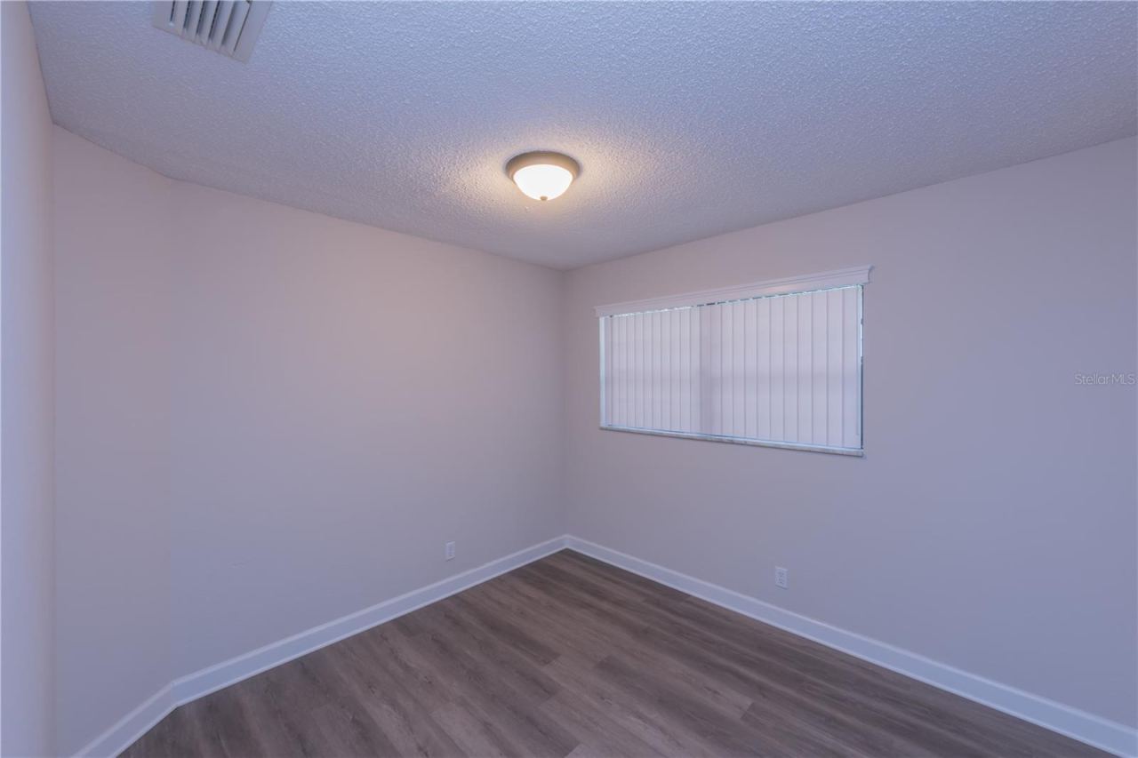 Photo 13 of 20