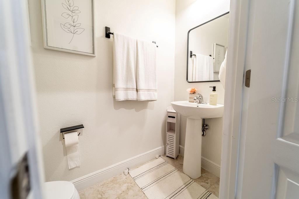 Photo 18 of 20: Half Bath