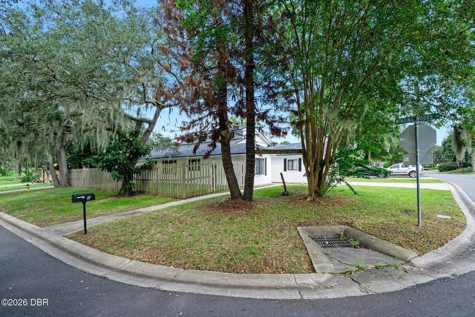 Photo 8 of 20