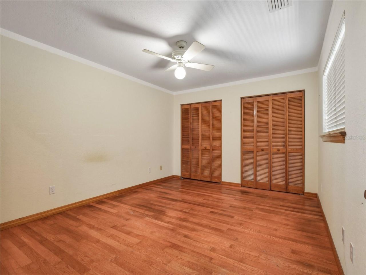 Photo 10 of 20