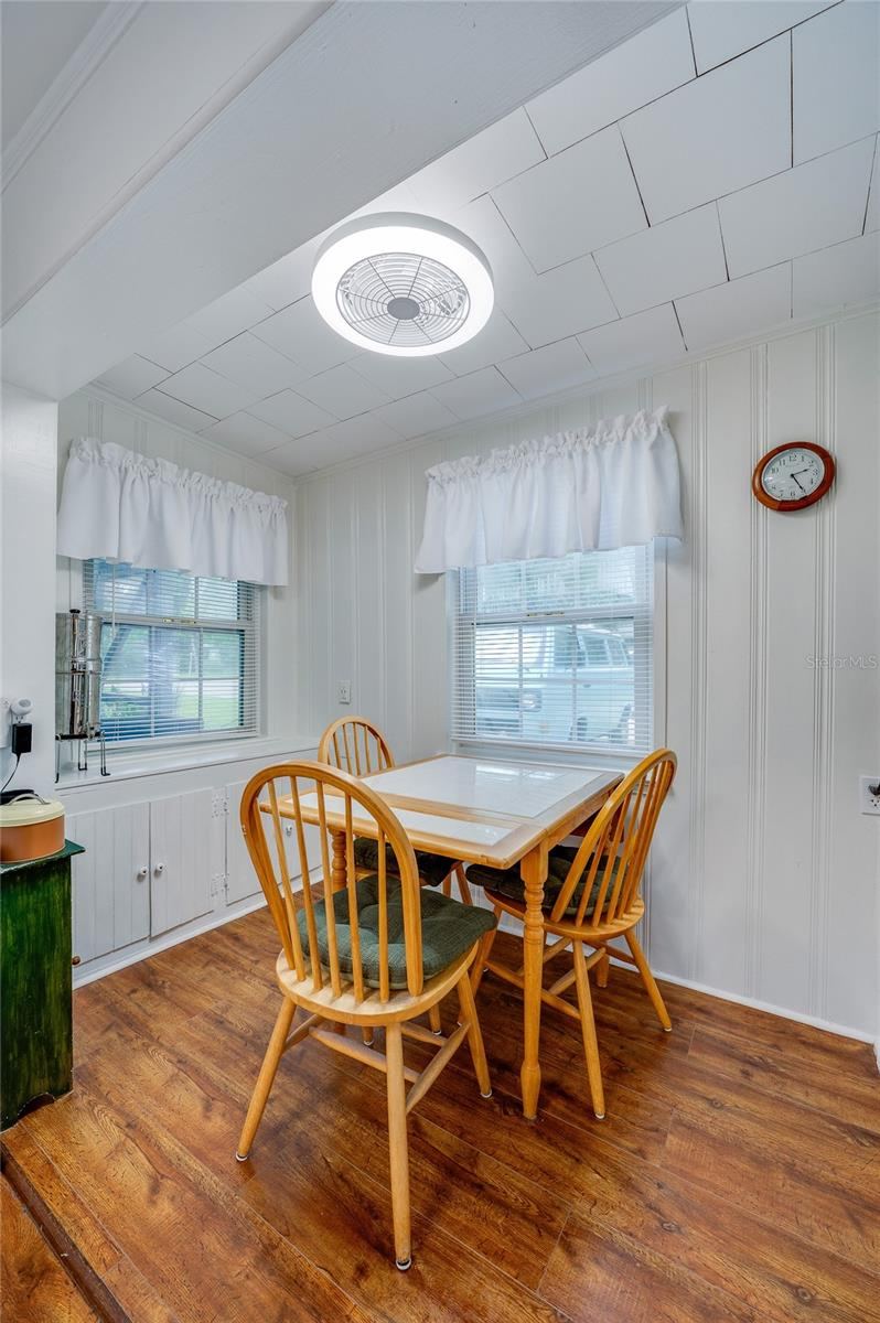 Photo 15 of 20: Dining area