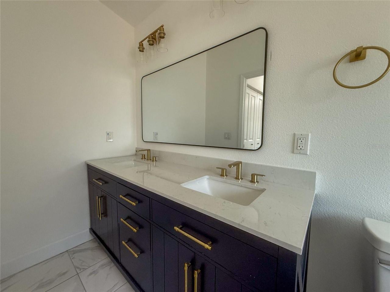 Photo 20 of 20: PRIMARY BATH / DOUBLE SINK VANITY