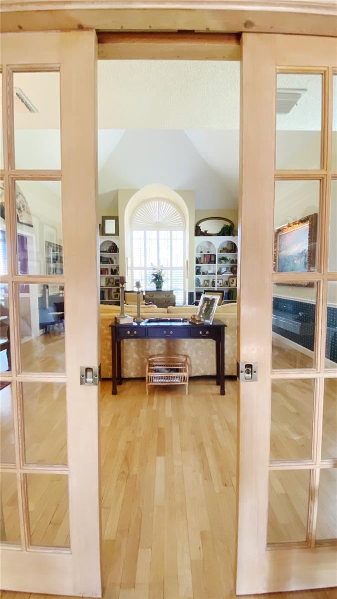 Photo 9 of 20: Den/Study
