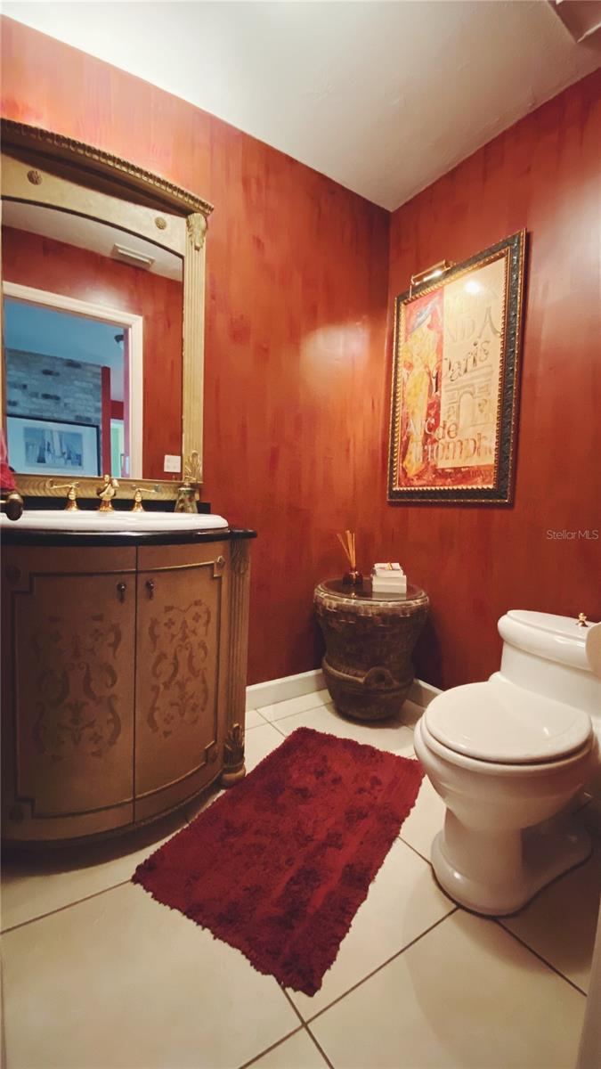 Photo 12 of 20: Half Bath