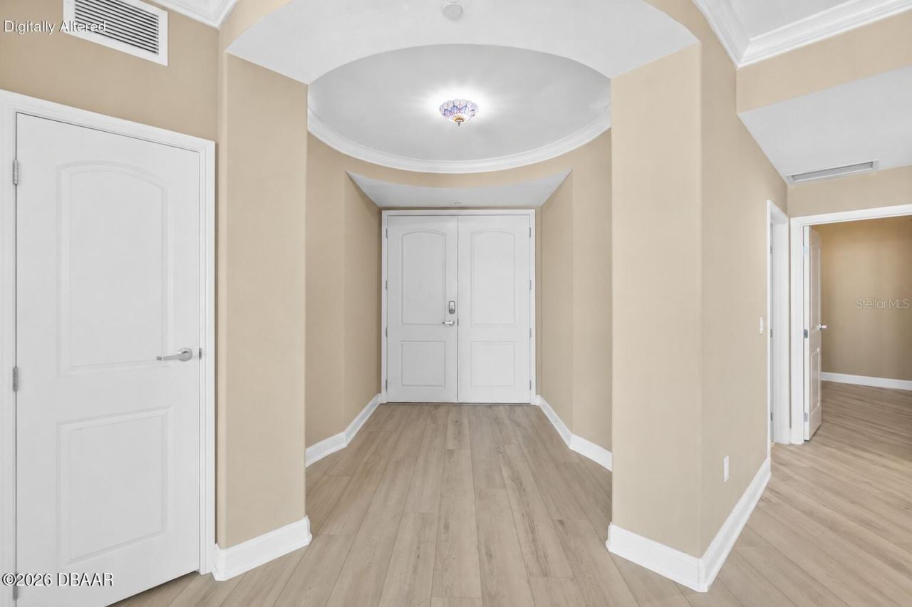 Photo 5 of 20: Rotunda entry