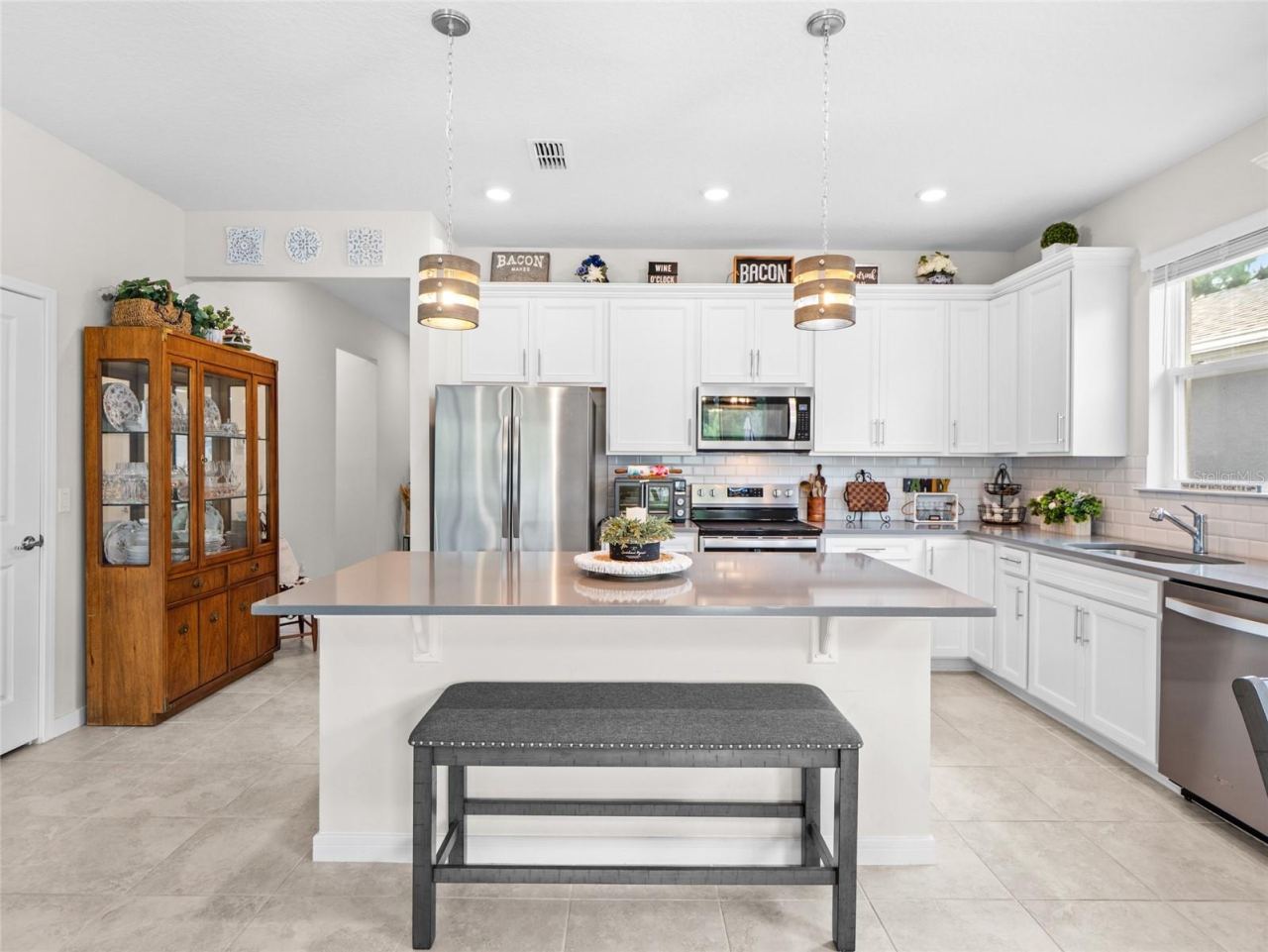 Photo 10 of 20: Open Kitchen