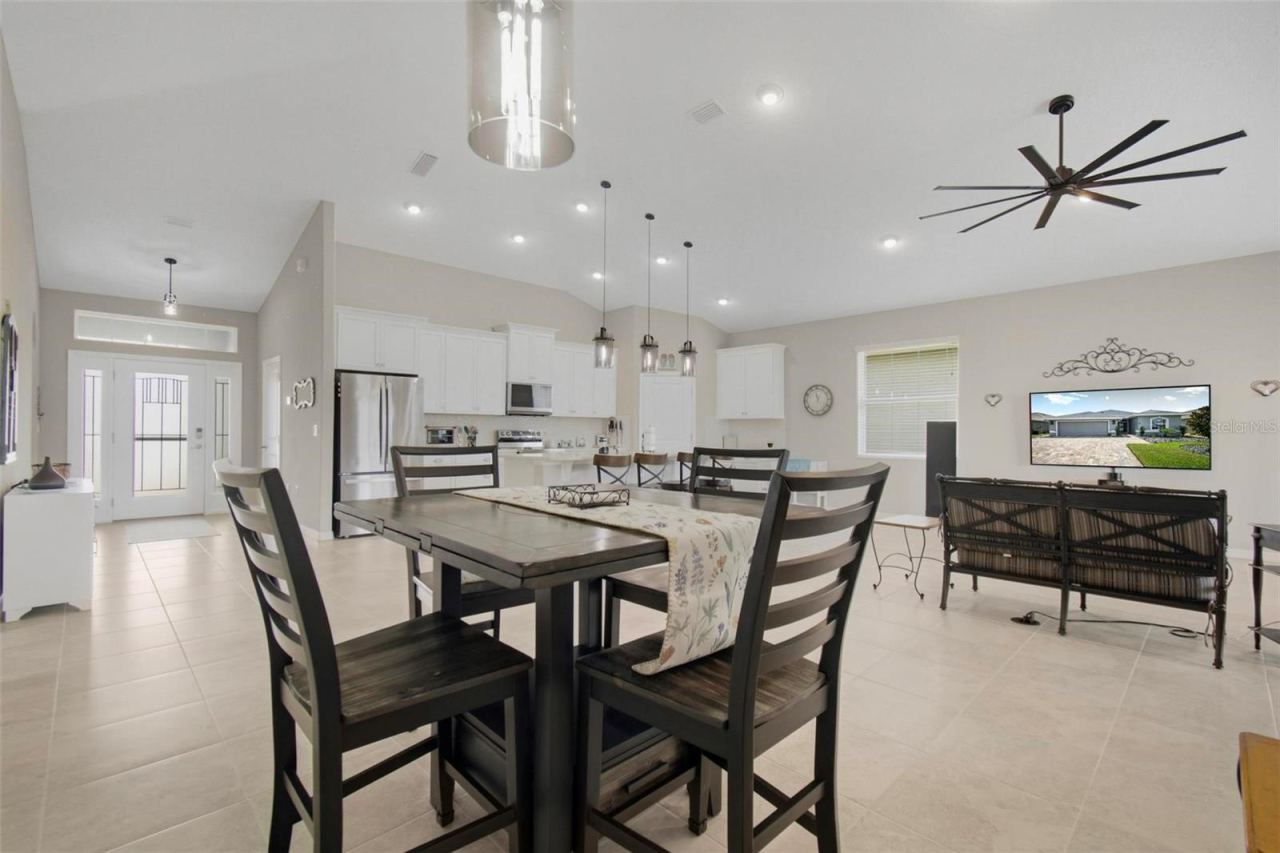 Photo 15 of 20: Dining area