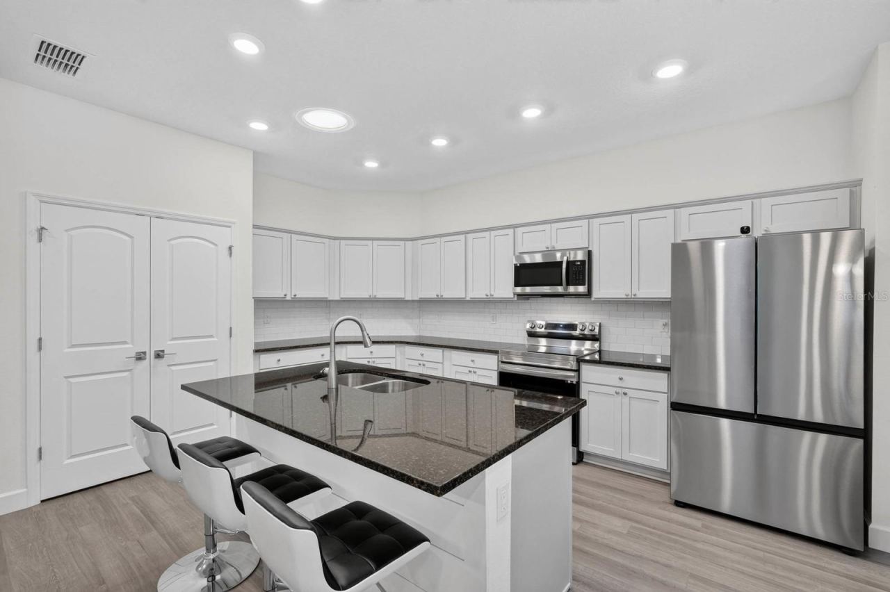 Photo 3 of 20: kitchen