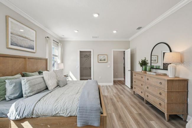 Photo 20 of 20: Model home - actual features may vary.