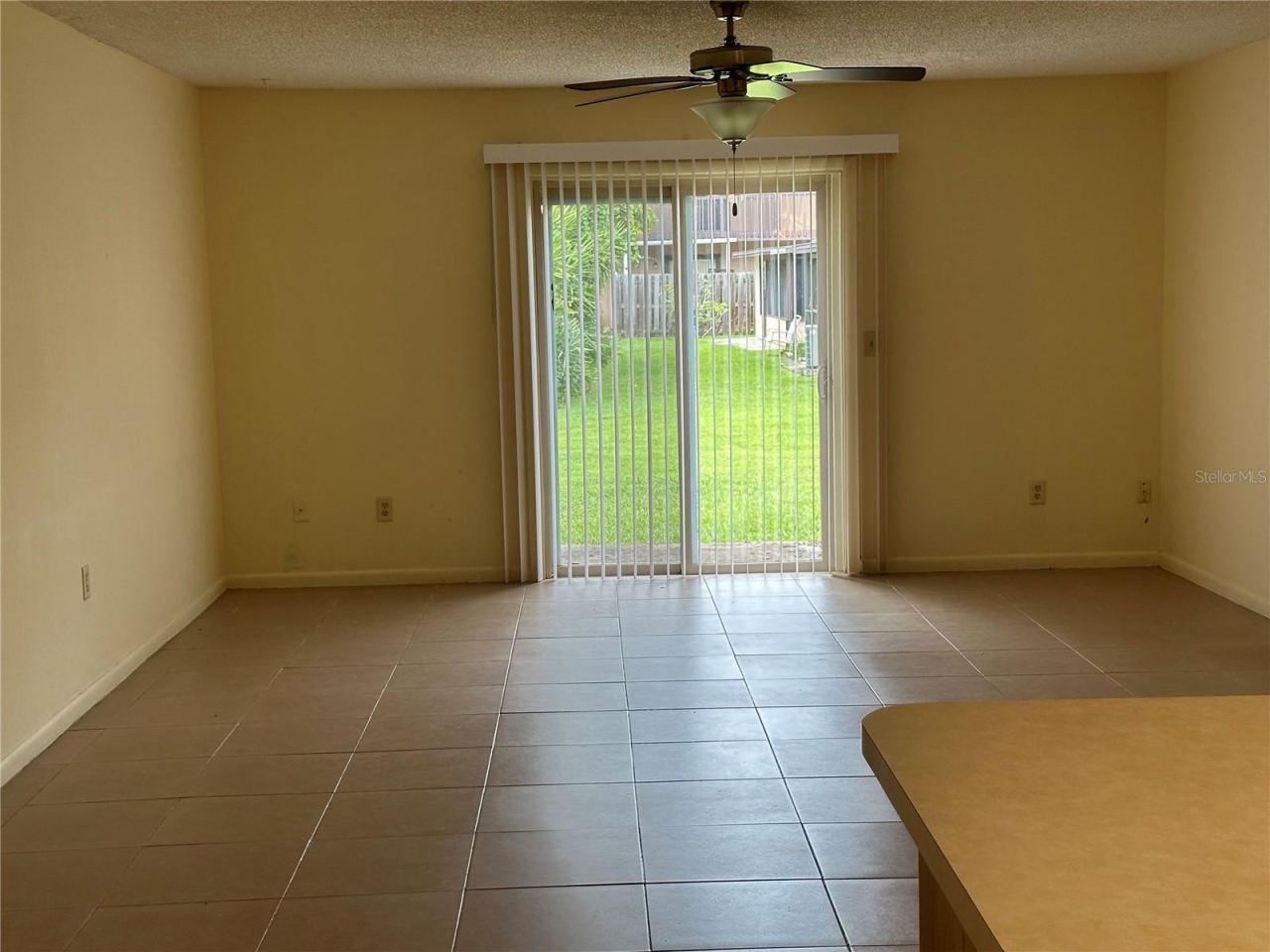 Photo 10 of 20: Living area