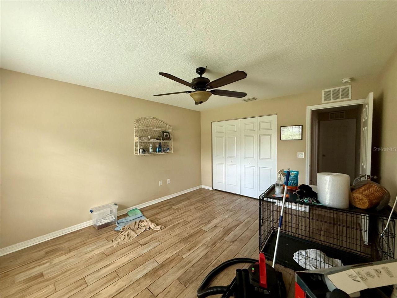 Photo 14 of 20