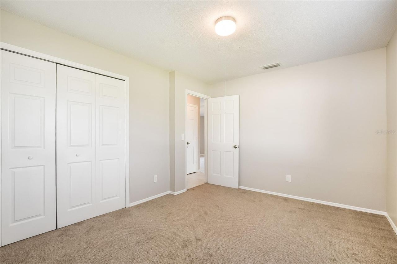 Photo 14 of 20
