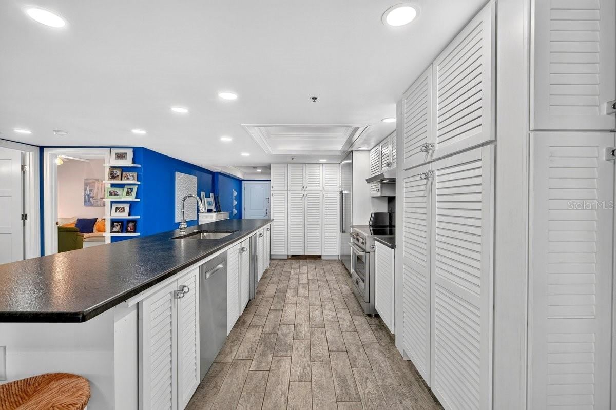 Photo 6 of 20: Completely Upgraded Kitchen