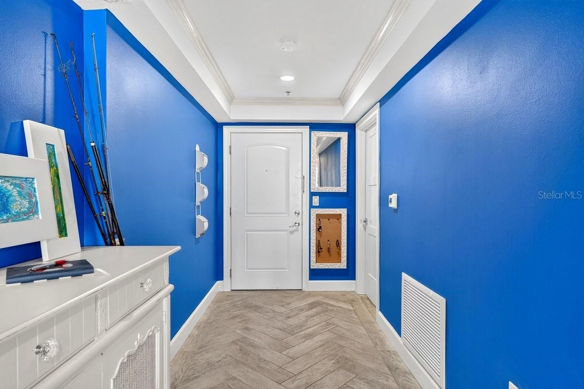 Photo 4 of 20: Unit 202 Foyer