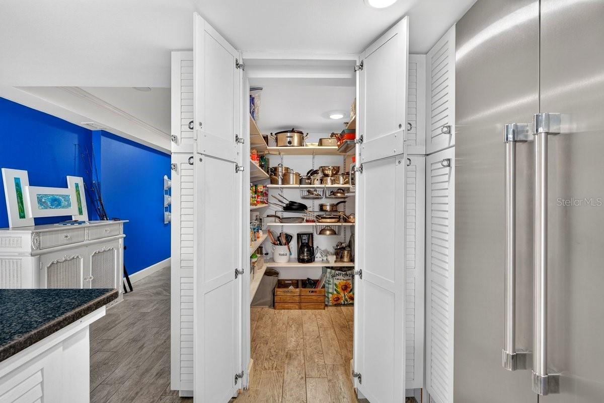 Photo 10 of 20: Walk-In Pantry