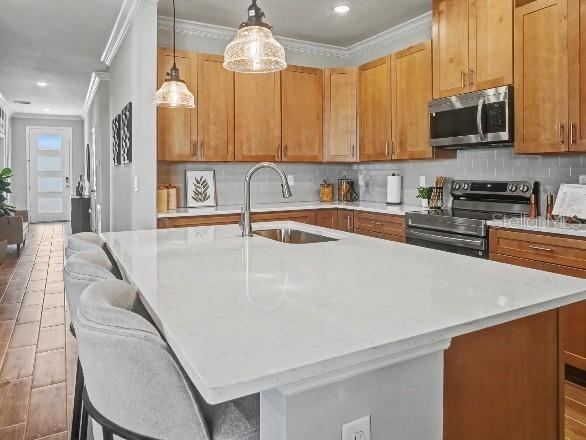 Photo 5 of 20: Model home - actual features may vary.