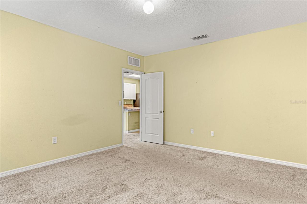 Photo 12 of 20