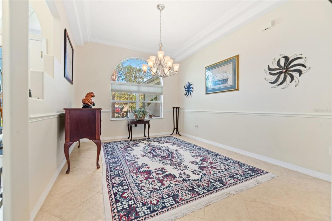 Photo 12 of 20: Dining Room