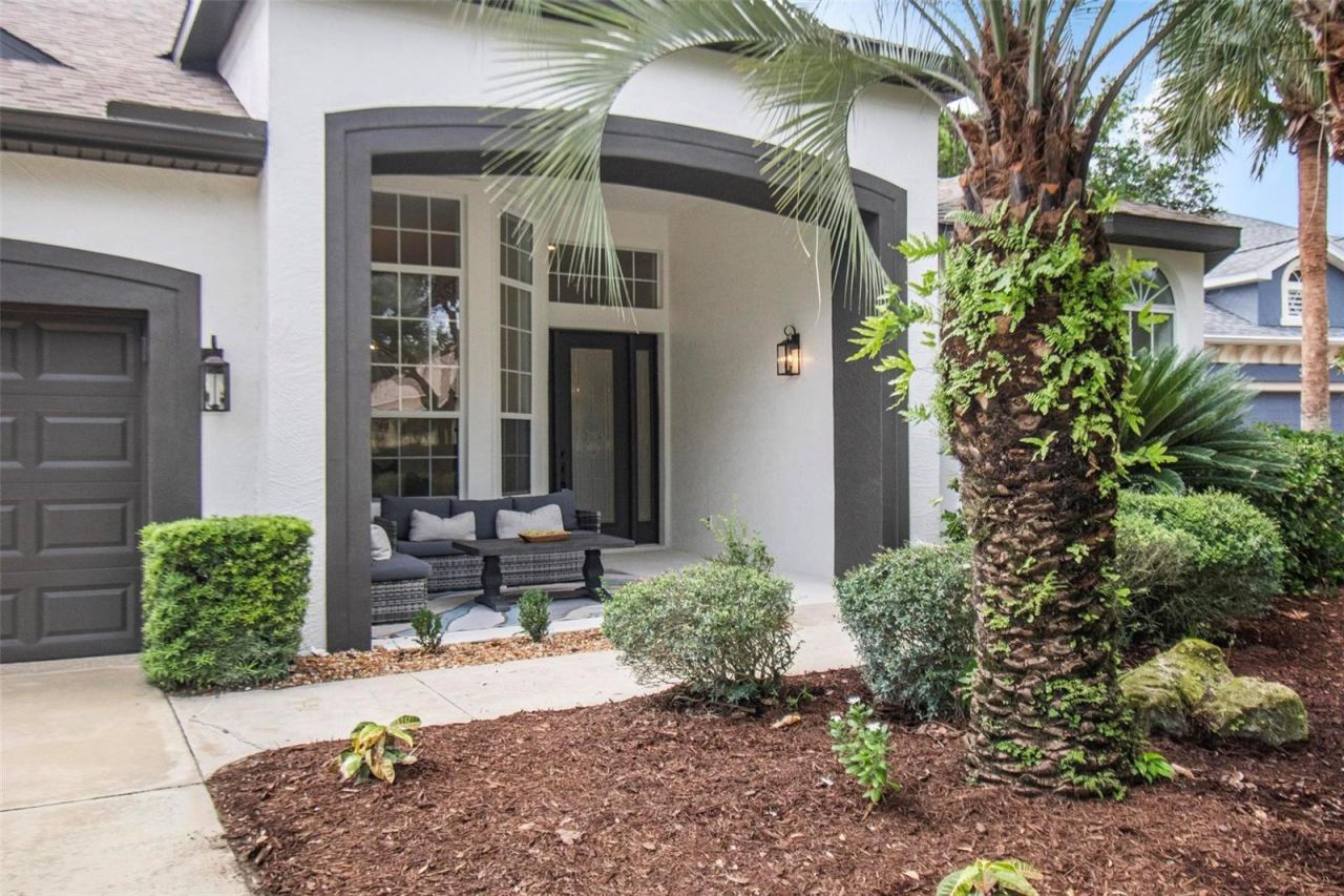 Photo 3 of 20: Stunning front porch area of the front view of home