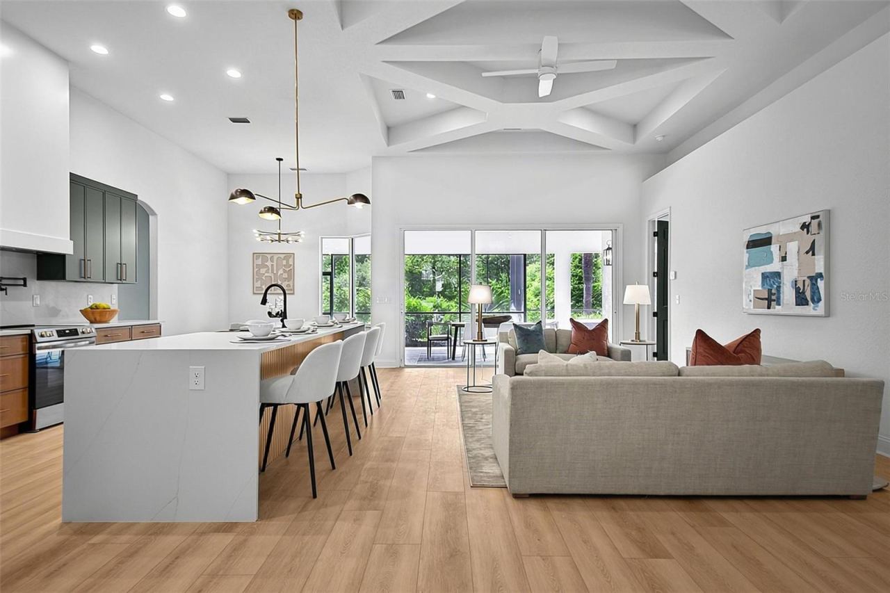 Photo 10 of 20: Again this togetherness of the modern finishes in this open spaces makes a perfect match