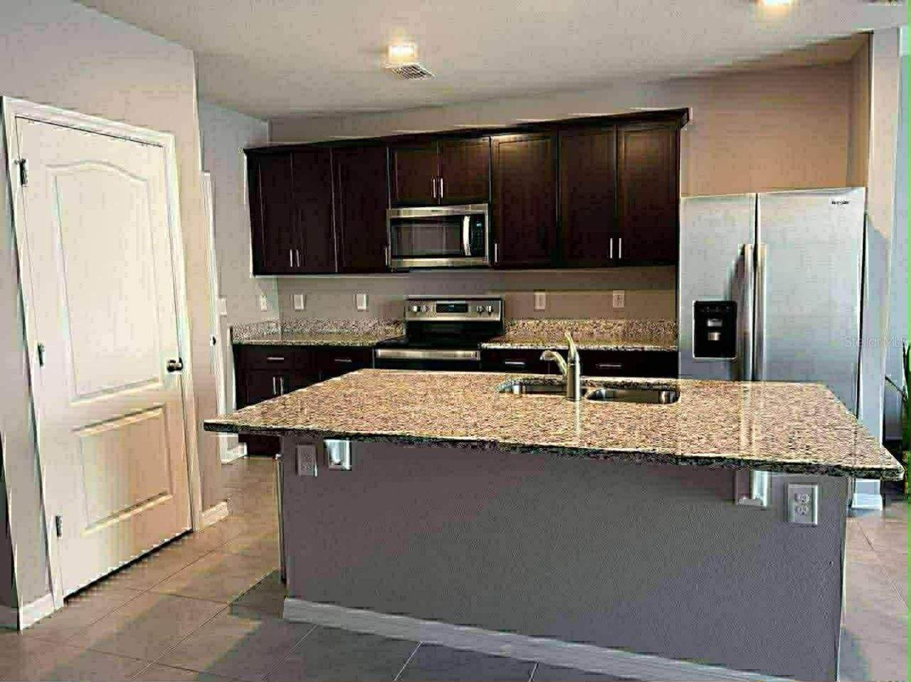 Photo 6 of 20
