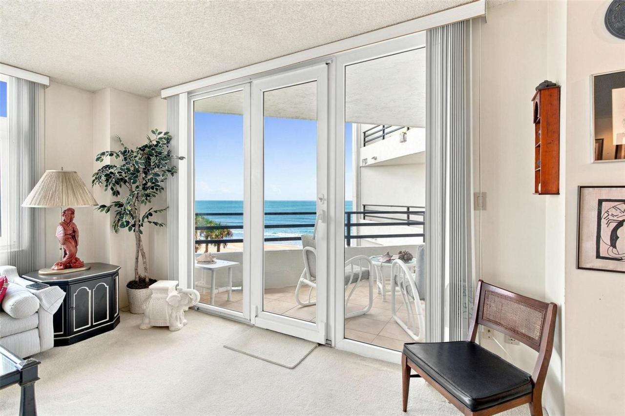 Photo 17 of 20: Sliders Lead to your own private balcony with ocean views.