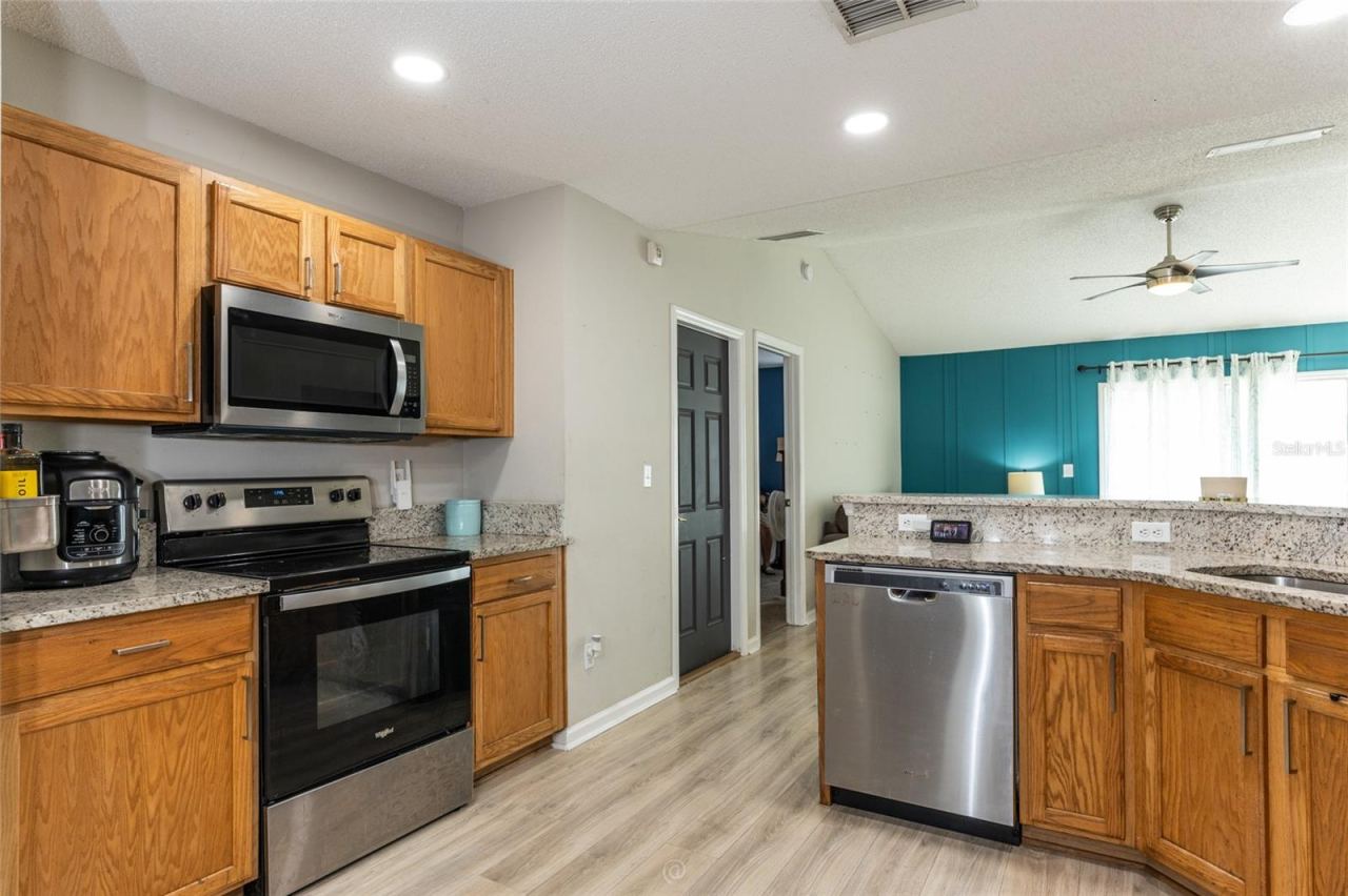 Photo 2 of 20: Stainless Steel Appliances