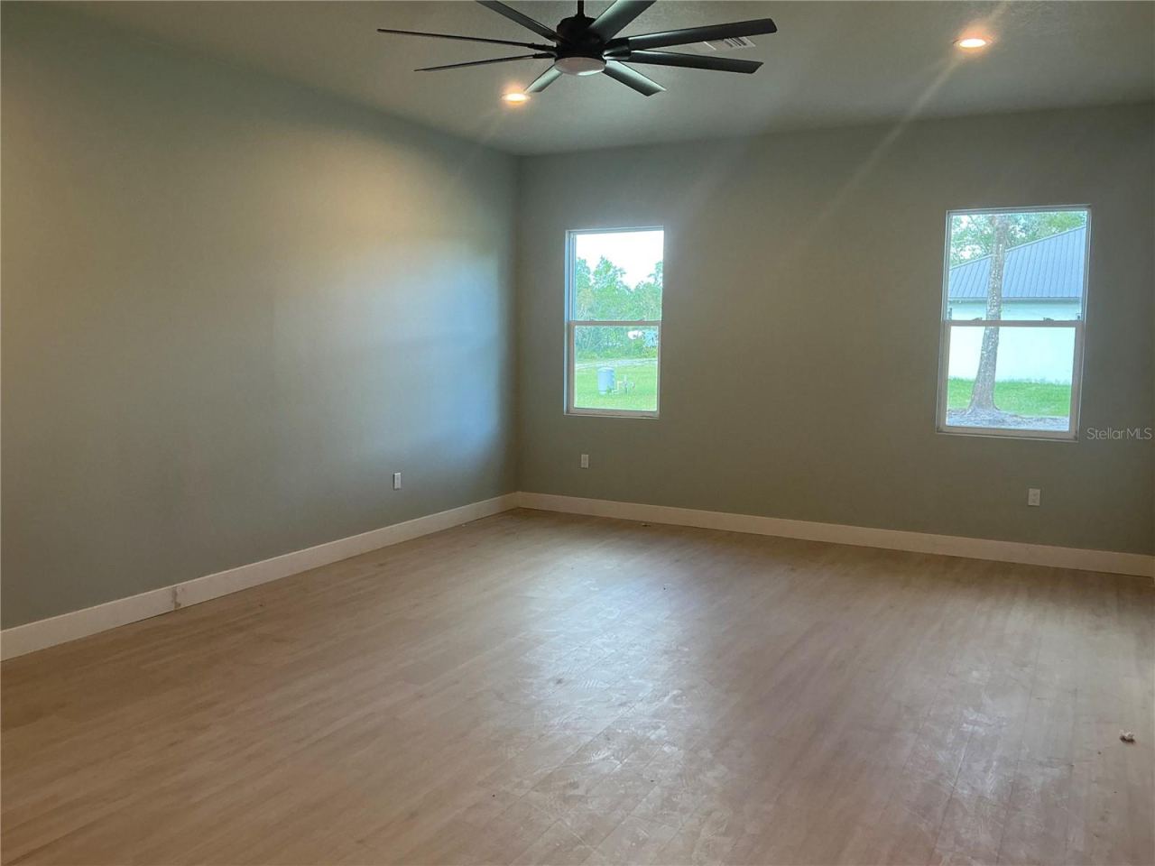 Photo 7 of 20: Primary Bedroom