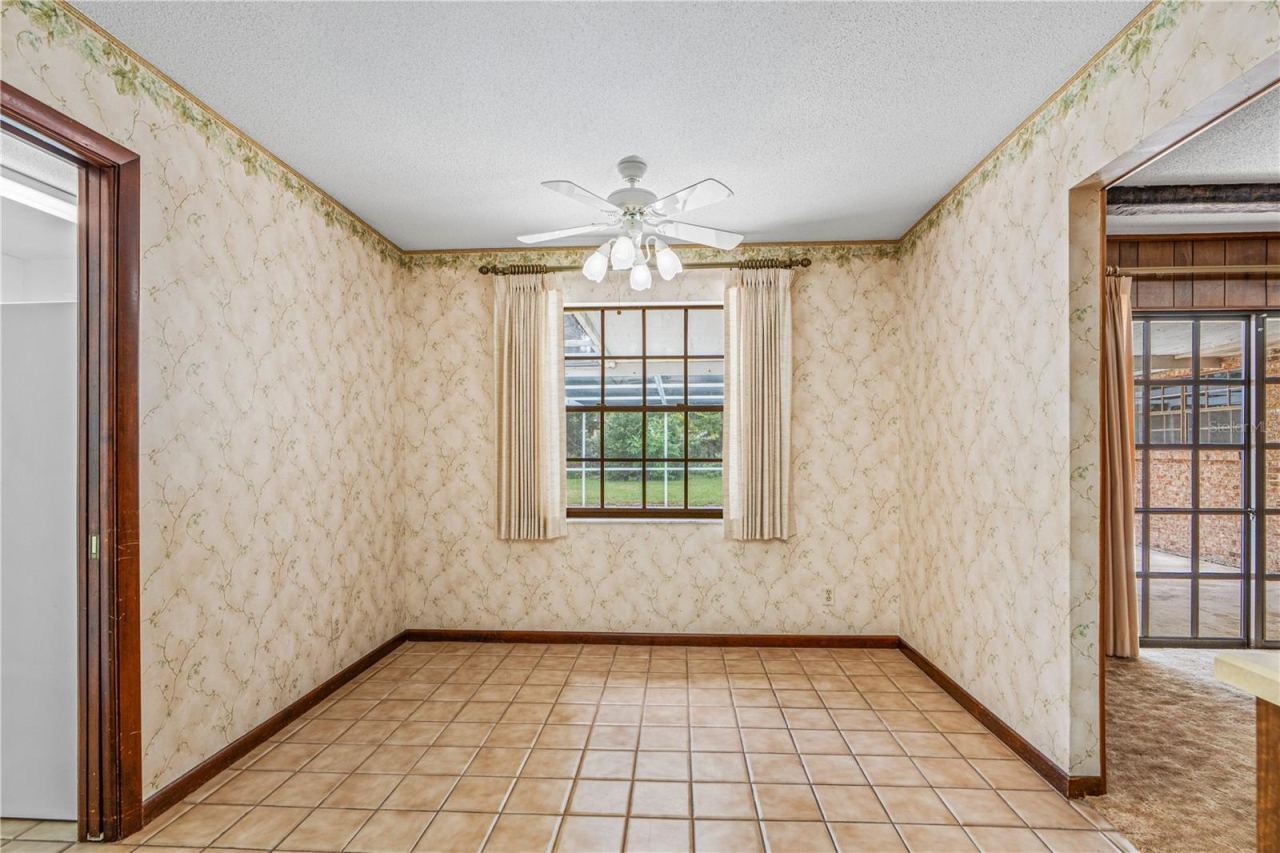 Photo 18 of 20: Breakfast Nook