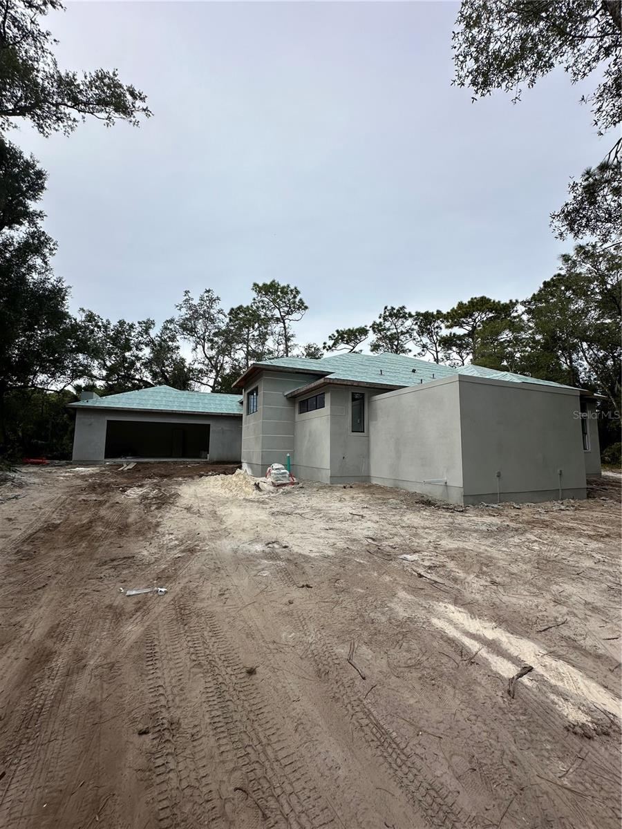 Photo 1 of 4: Front