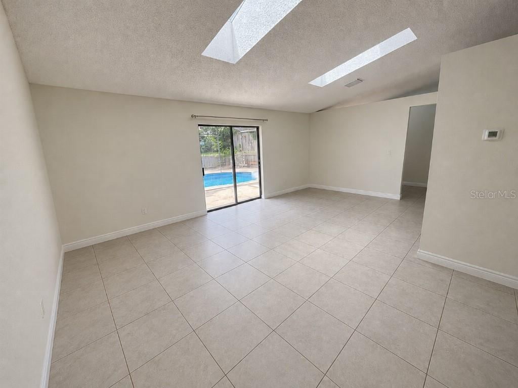 Photo 6 of 20