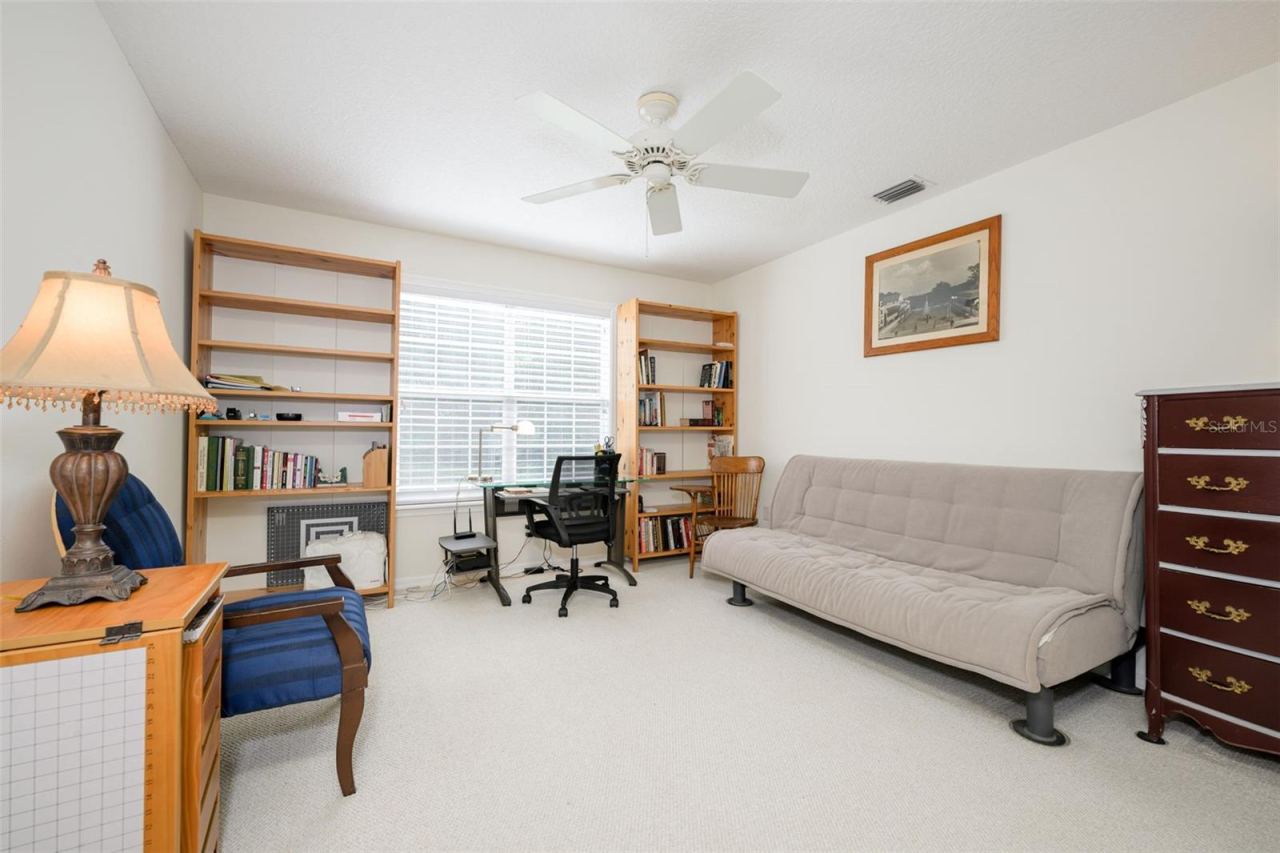 Photo 16 of 20: Office/Bedroom 2