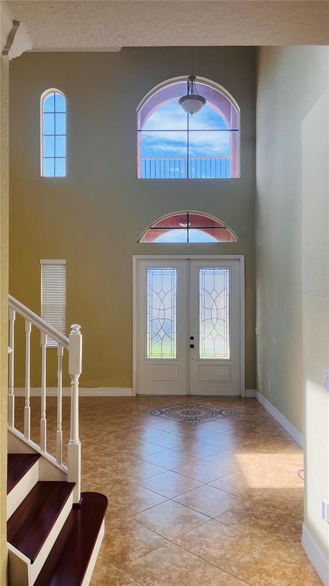 Photo 2 of 20: FOYER AND HALL WAY