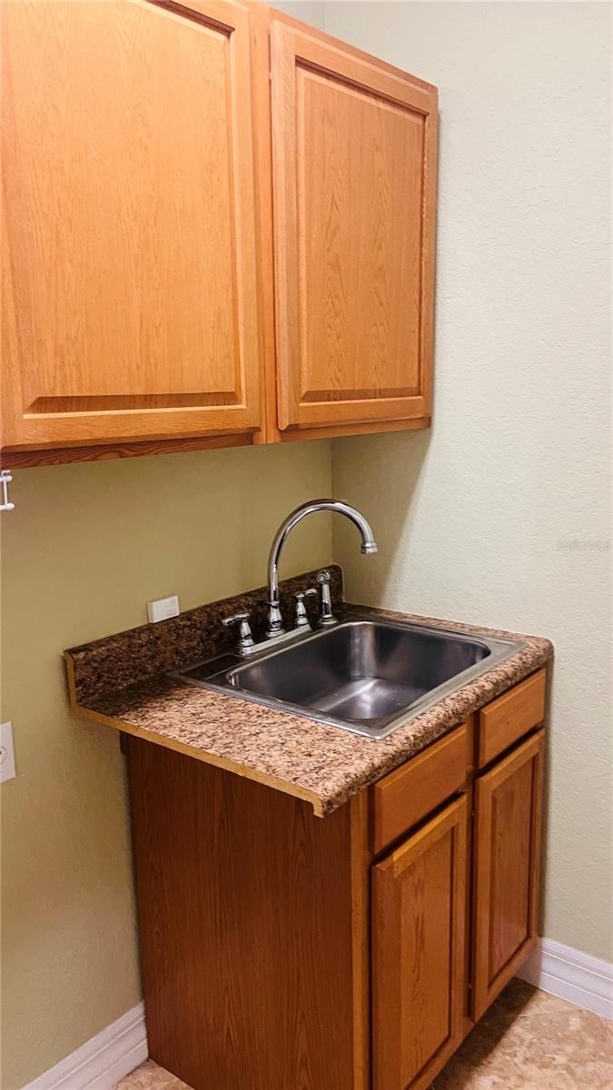 Photo 16 of 20: LAUNDRY AREA