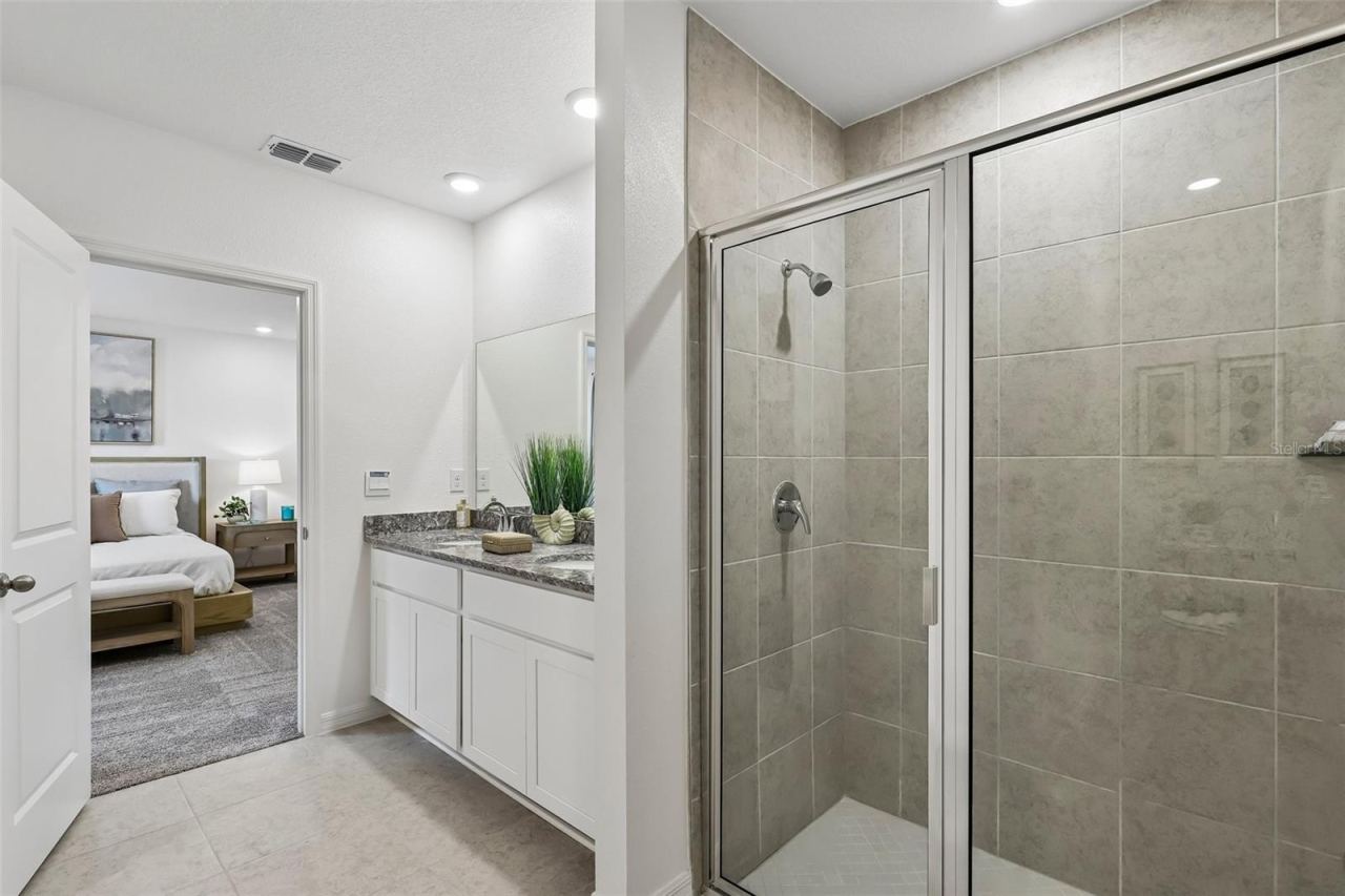 Photo 20 of 20: Model home - actual features may vary.