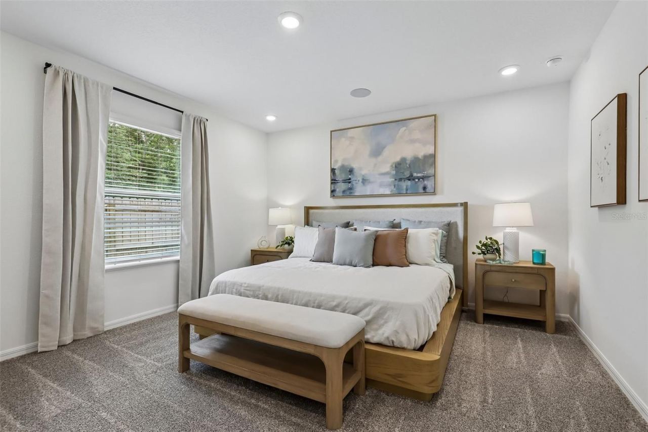 Photo 17 of 20: Model home - actual features may vary.