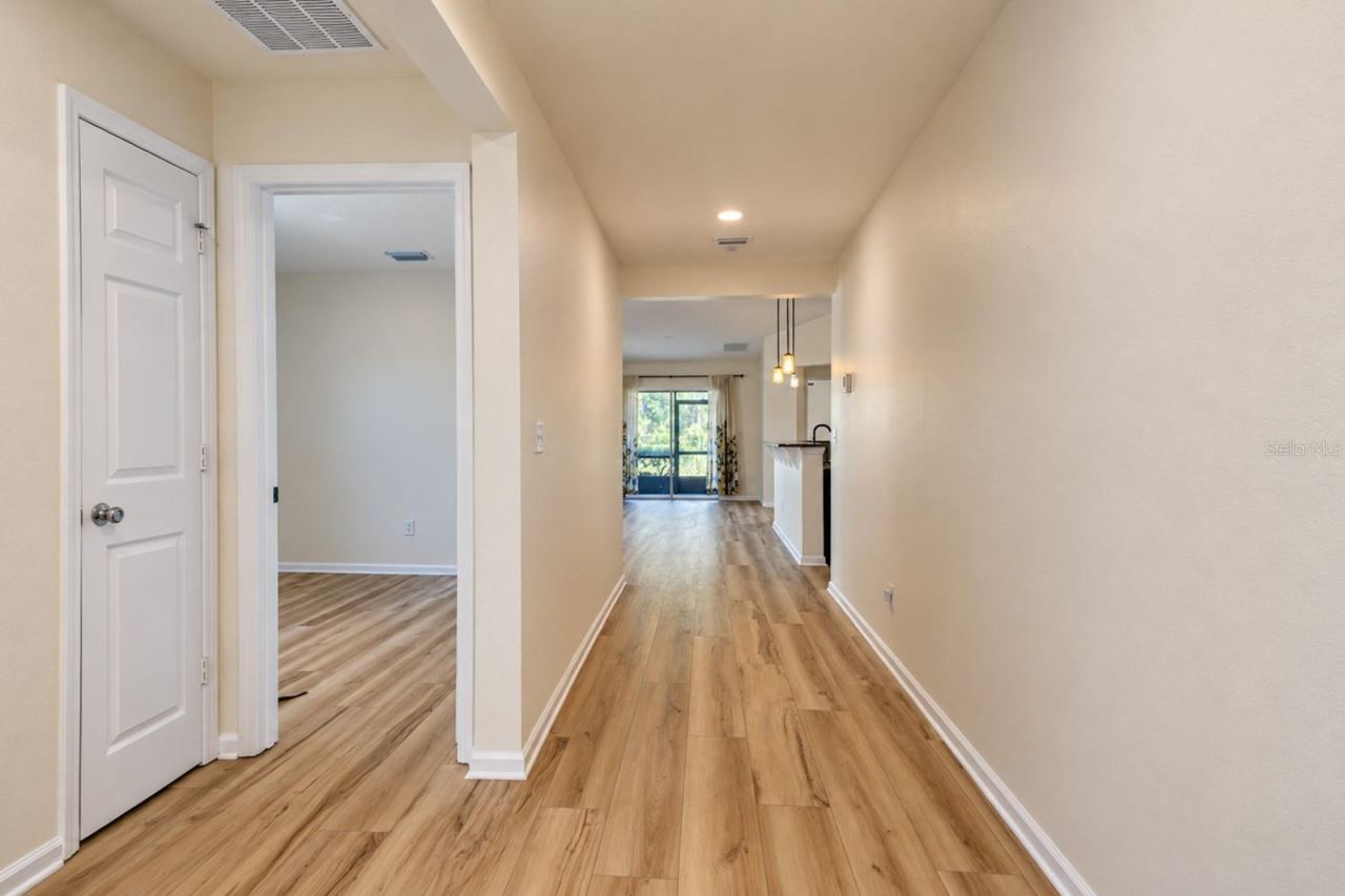 Photo 5 of 20: Entrance way