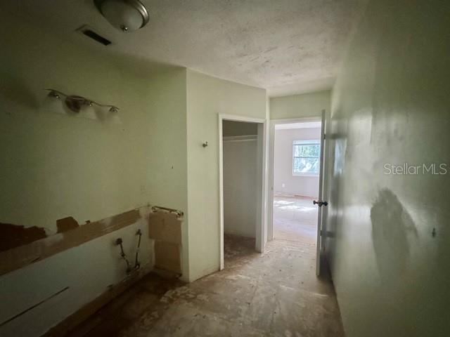 Photo 11 of 20