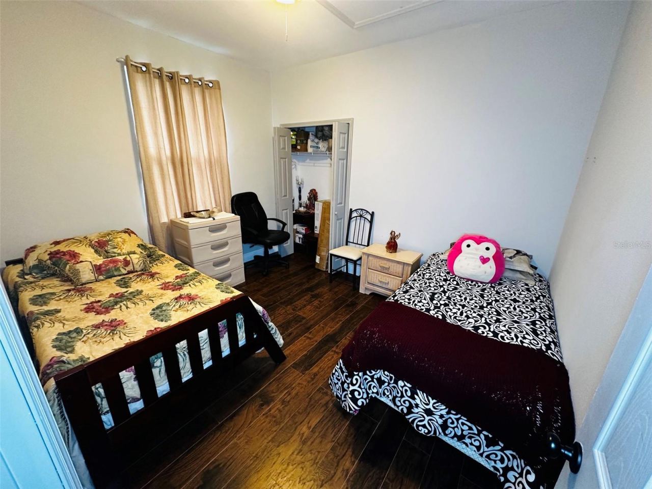 Photo 11 of 20