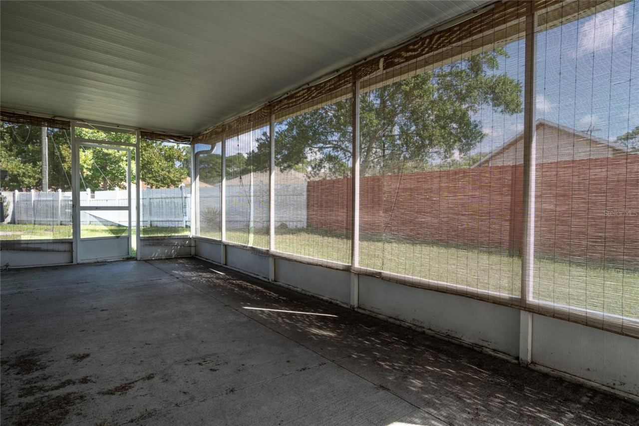 Photo 11 of 20