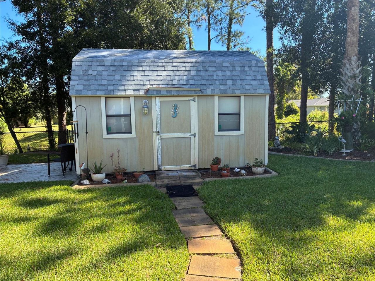 Photo 11 of 20