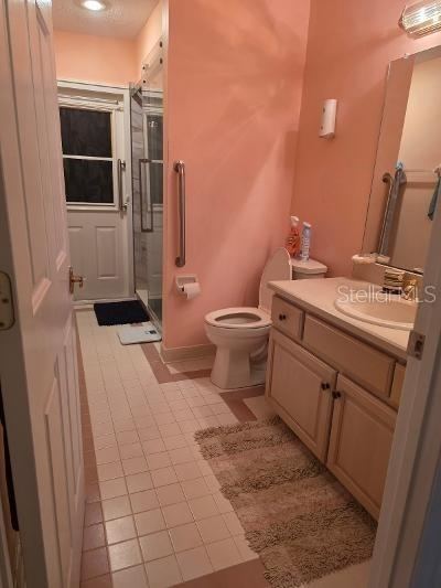 Photo 15 of 20: 2nd Full Bath
