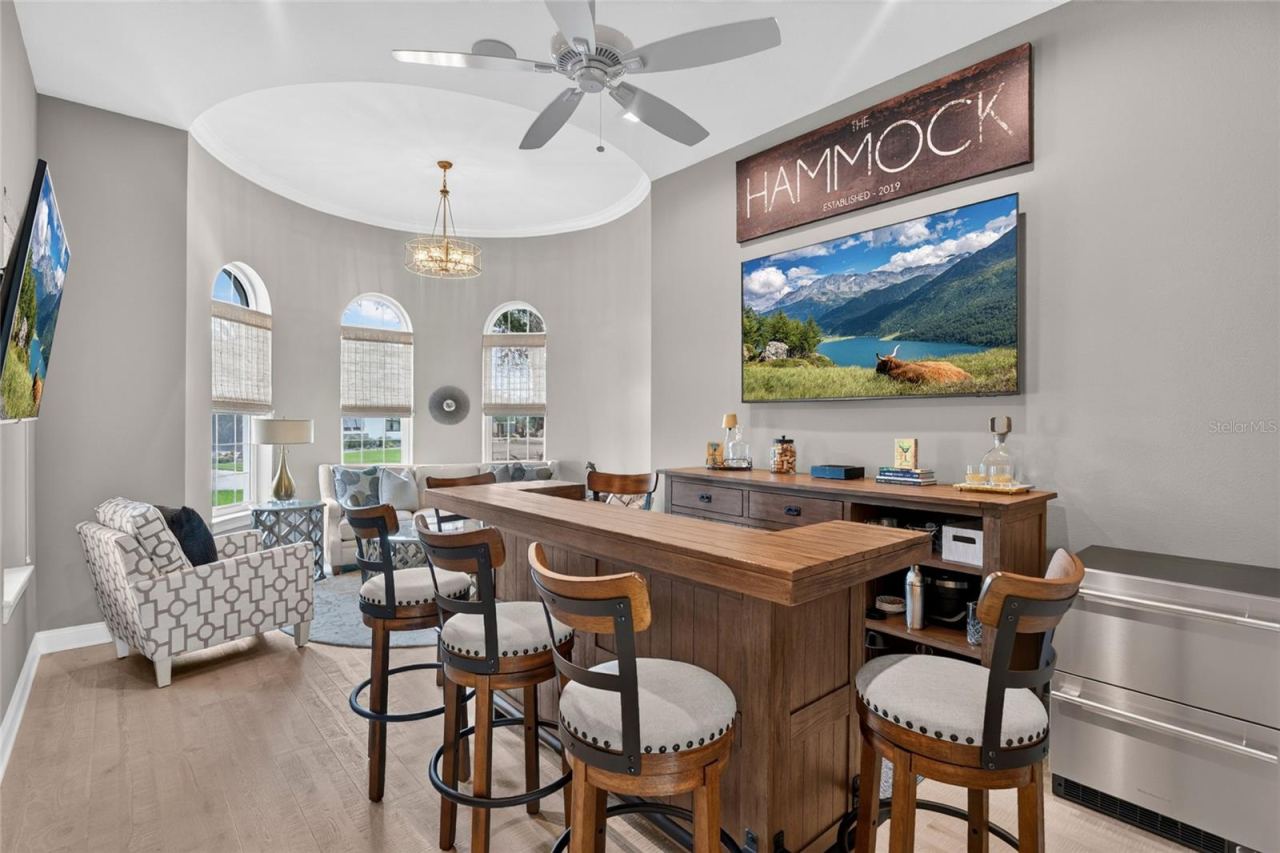 Photo 8 of 20: Your own private spot to pour a drink, settle in, and stay awhile—the perfect lounge for happy hour, game day, or an evening with friends.