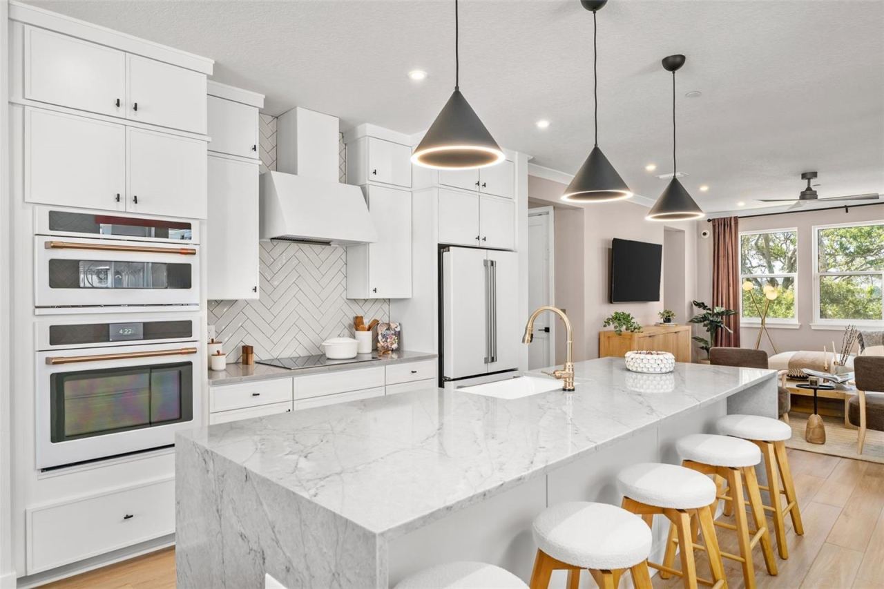 Photo 5 of 20: Model Kitchen