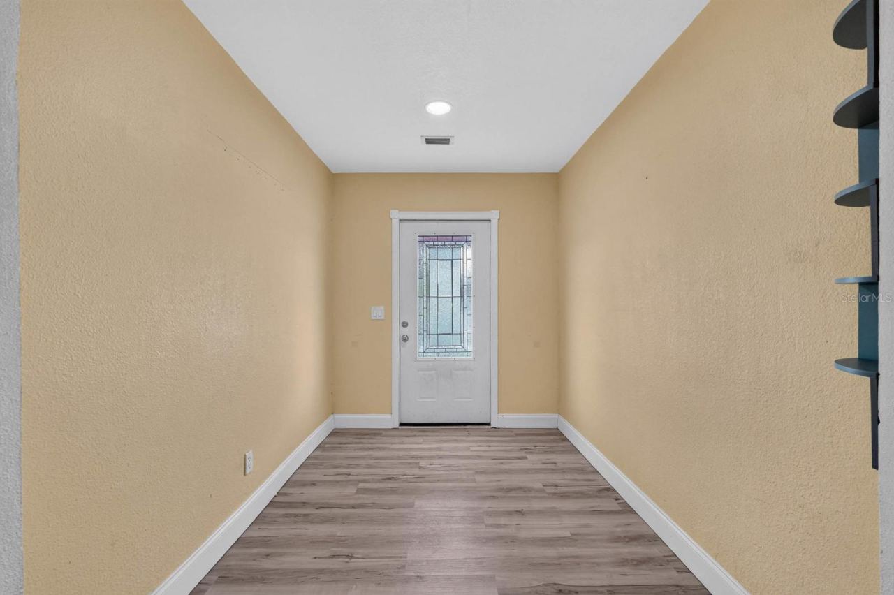 Photo 6 of 20