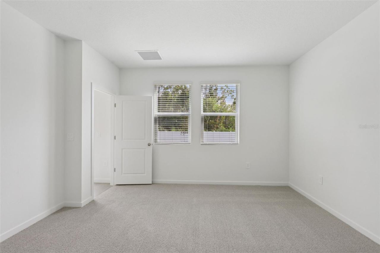 Photo 14 of 18: The interior photos are of another home with the same floor plan and interior finishes. Some details may vary