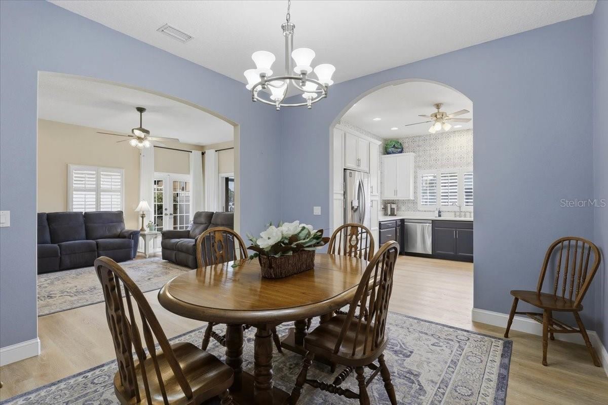 Photo 13 of 20: Formal dining room opens to family room