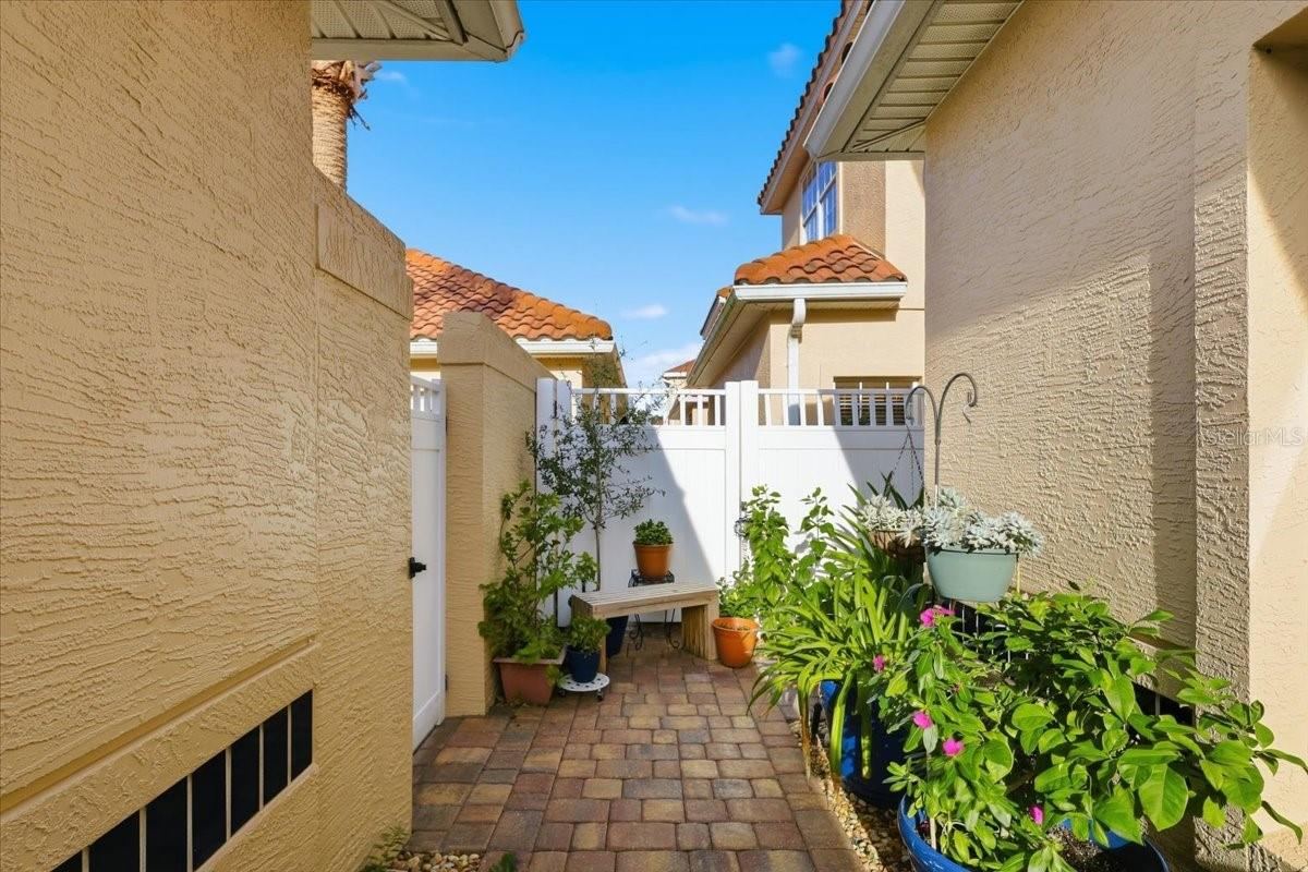 Photo 18 of 20: Private side courtyard patio
